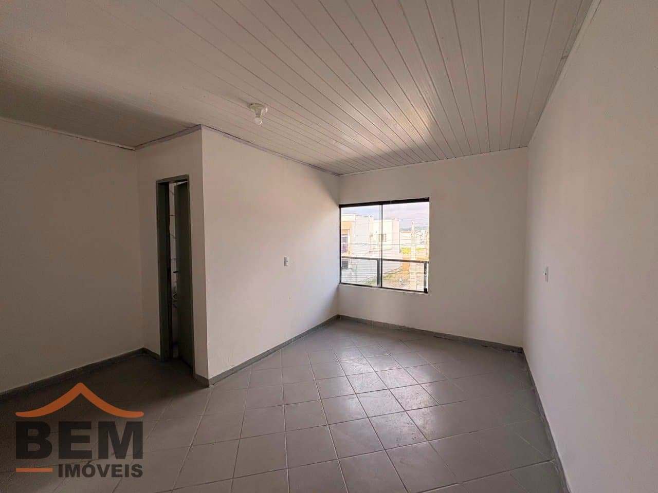 Casa localizada no bairro Cidade Nova, em Itajaí-SC