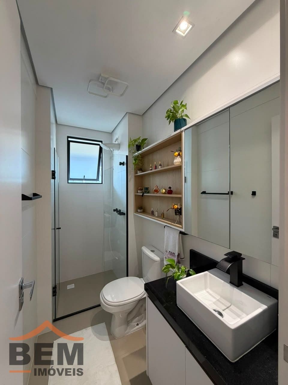Apartamento à venda com 3 dormitórios no bairro São João em Itajaí - SC