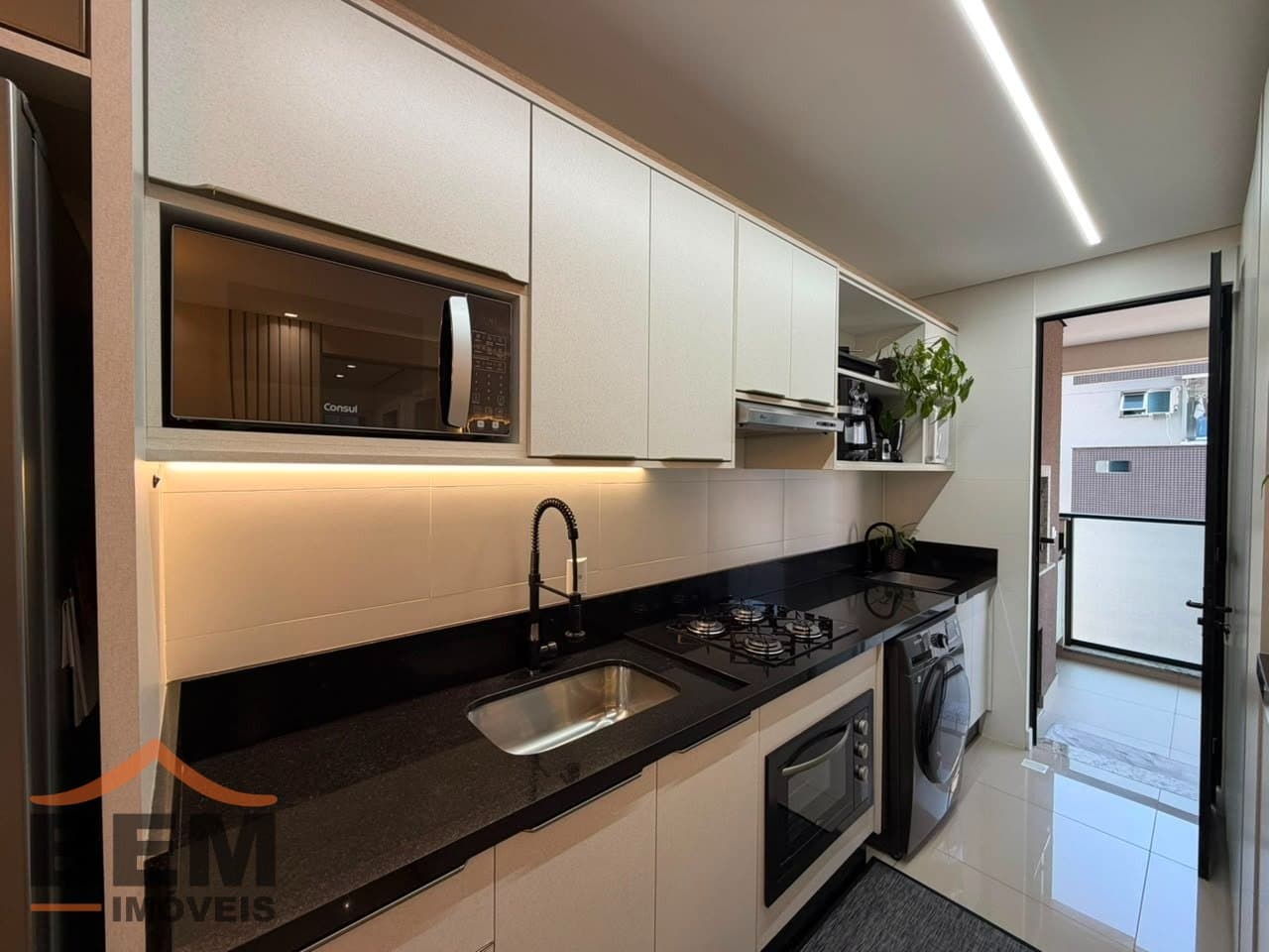 Apartamento à venda com 3 dormitórios no bairro São João em Itajaí - SC