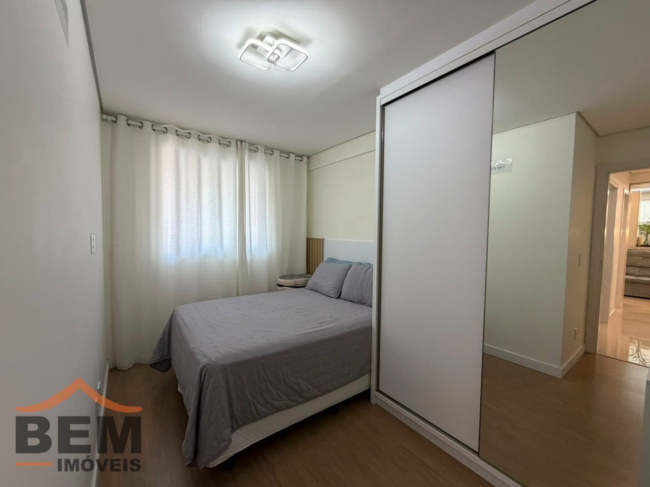 Apartamento à venda com 3 dormitórios no bairro São João em Itajaí - SC