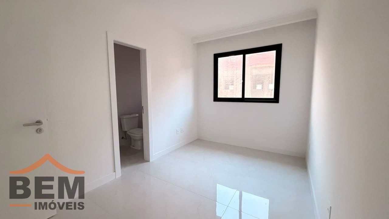 Apartamento à venda com 2 suítes no bairro Morretes em Itapema - SC