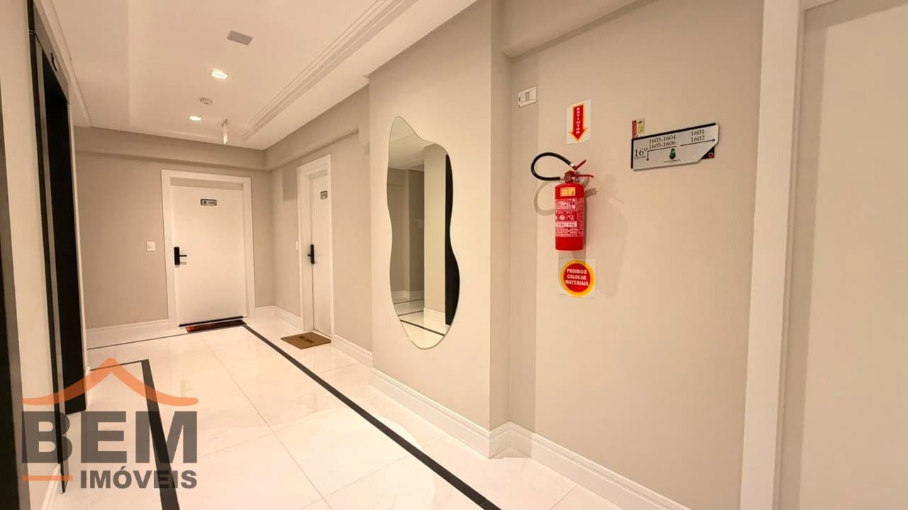 Apartamento à venda com 2 suítes no bairro Morretes em Itapema - SC