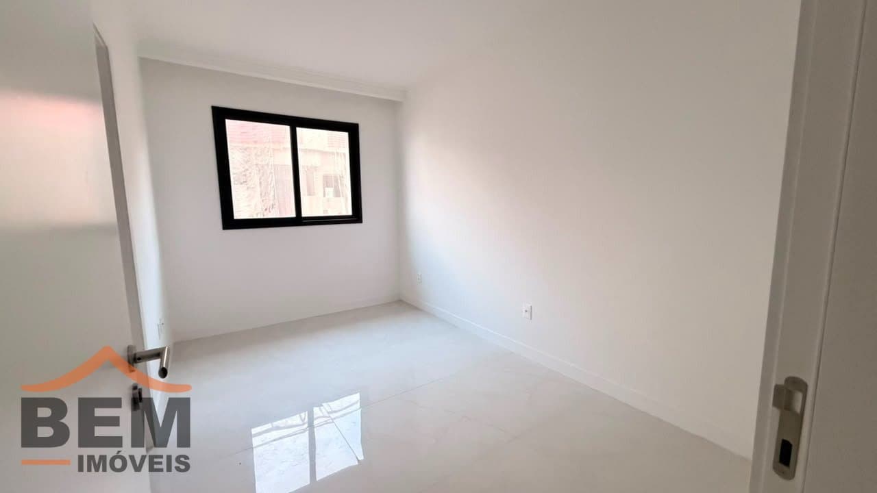Apartamento à venda com 2 suítes no bairro Morretes em Itapema - SC