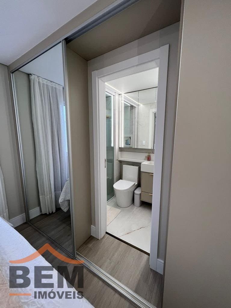 Apartamento para locação com 2 Dormitórios sendo 1 Suíte no Bairro São João em Itajaí-SC