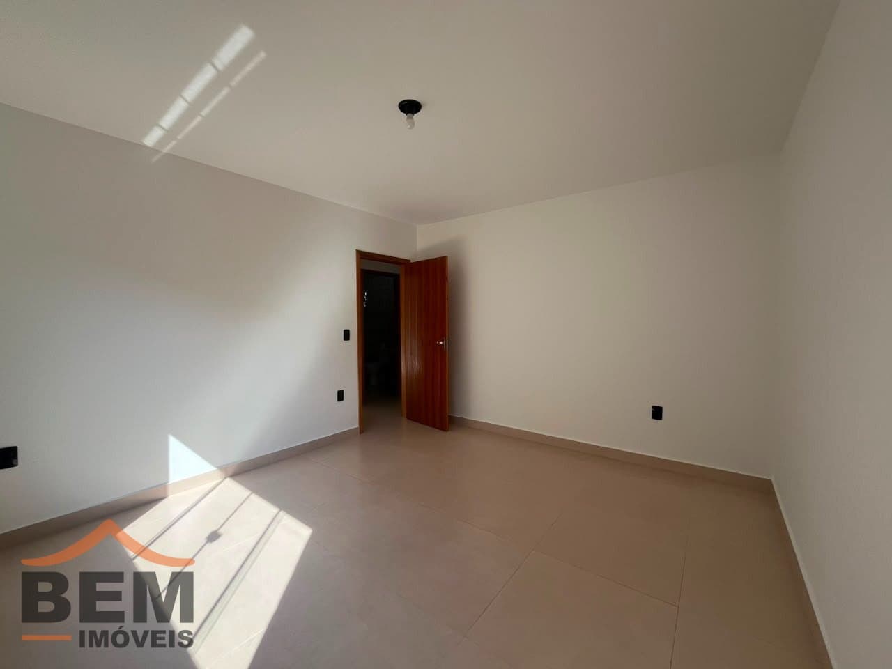 Casa para locação no bairro Cordeiros em Itajaí-SC