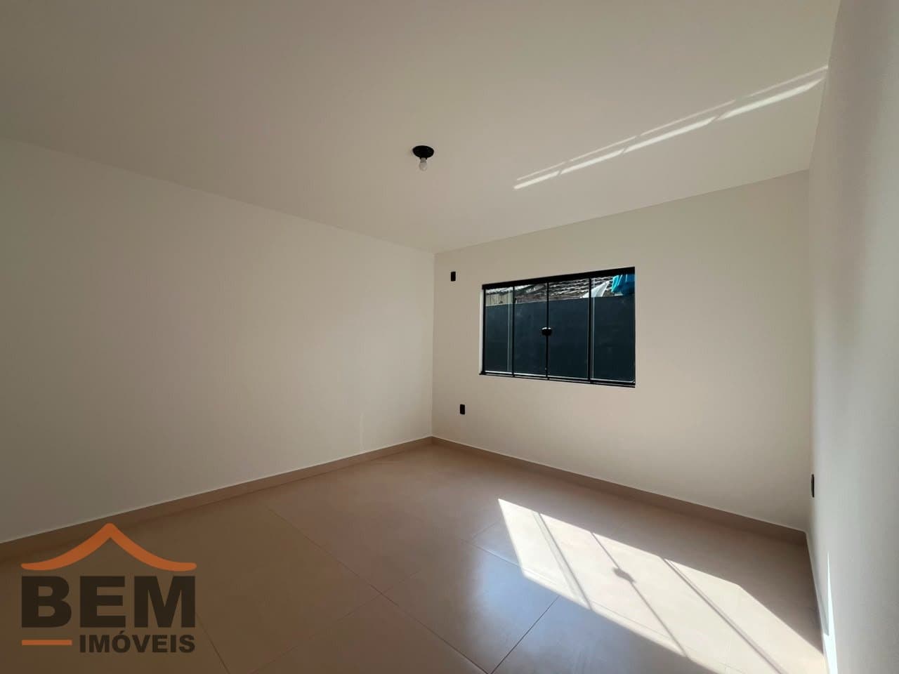 Casa para locação no bairro Cordeiros em Itajaí-SC