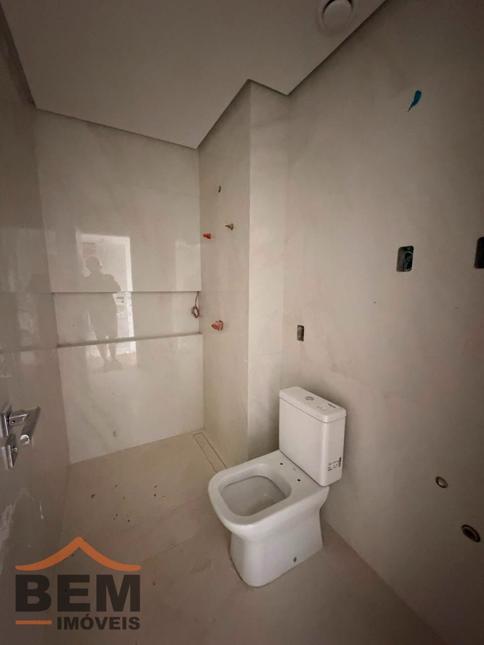 Apartamento à venda com 3 Suítes no bairro Fazenda em Itajaí - SC