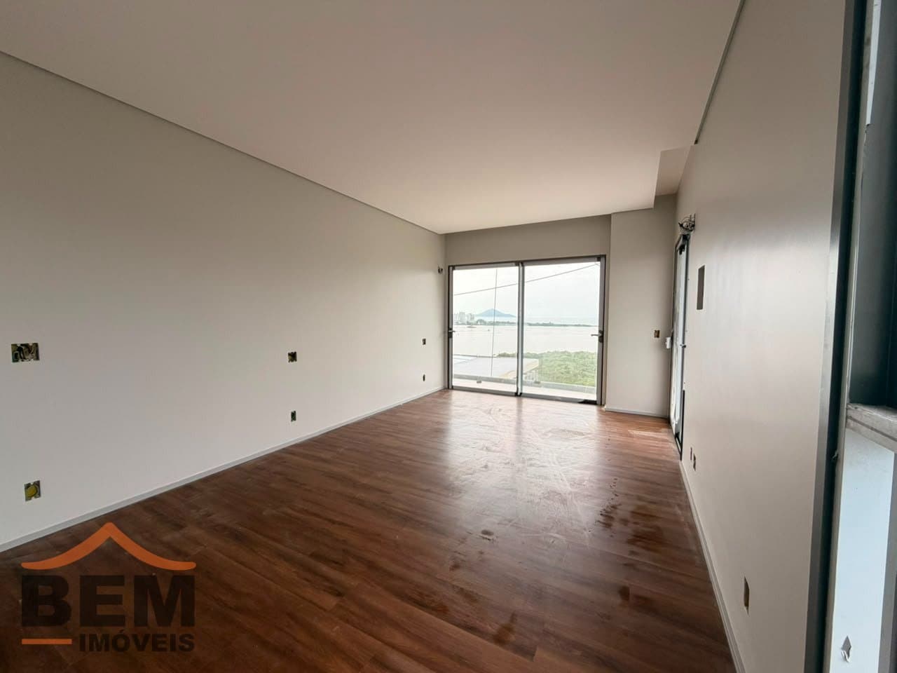 Apartamento à venda com 3 Suítes no bairro Fazenda em Itajaí - SC
