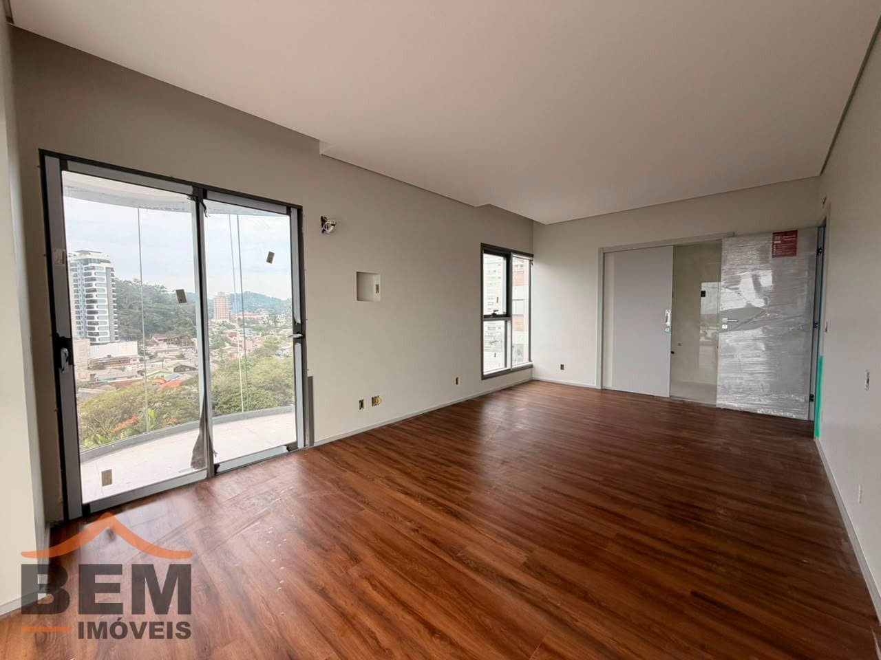 Apartamento à venda com 3 Suítes no bairro Fazenda em Itajaí - SC