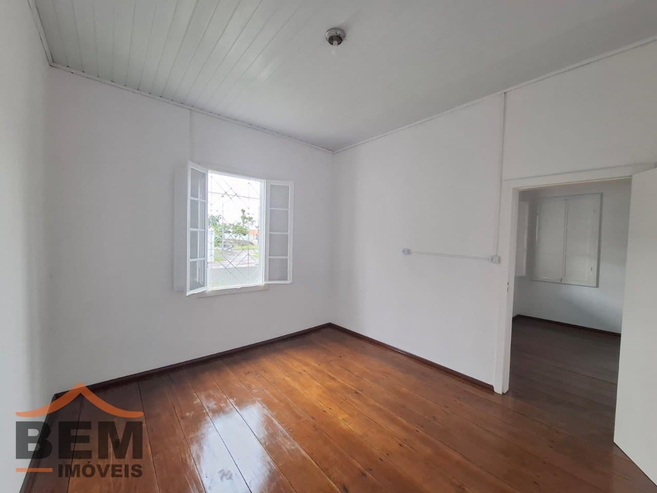 Casa Comercial para alugar no bairro São João, em Itajaí, com 130 m²