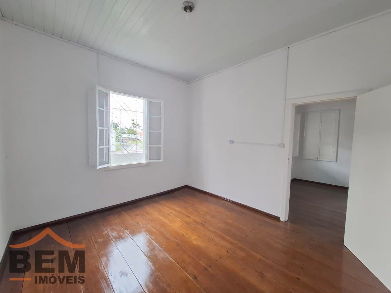 Casa Comercial para alugar no bairro São João, em Itajaí, com 130 m²