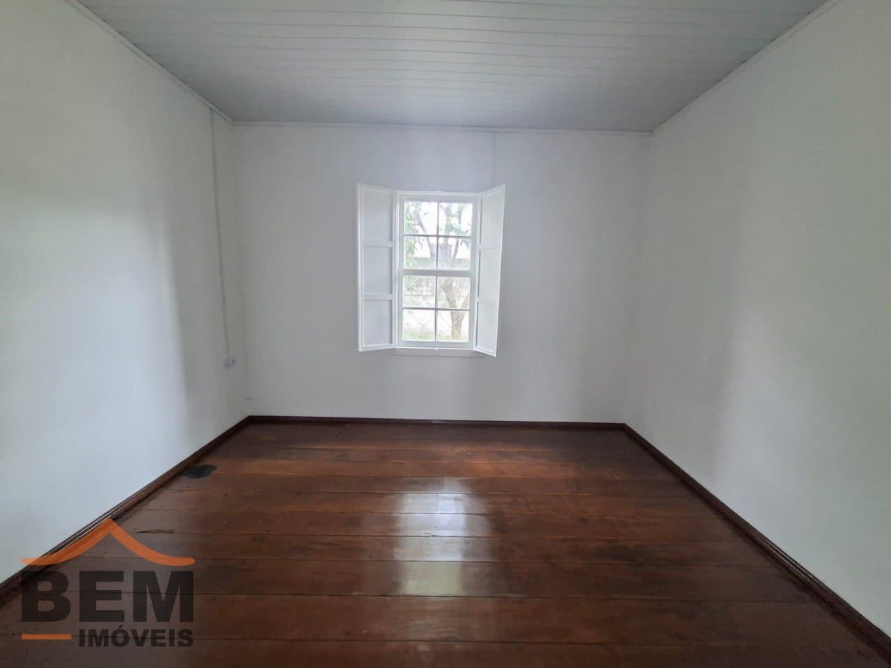 Casa Comercial para alugar no bairro São João, em Itajaí, com 130 m²