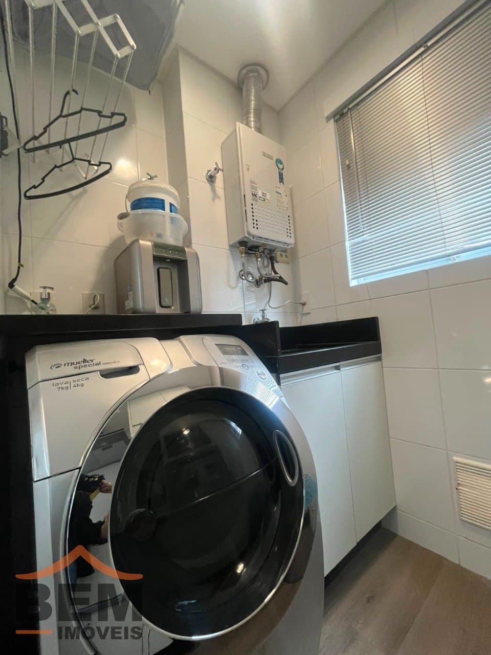 Apartamento para alugar com 3 quartos e 90 m² no bairro Praia Brava de Itajaí, em Itajaí.