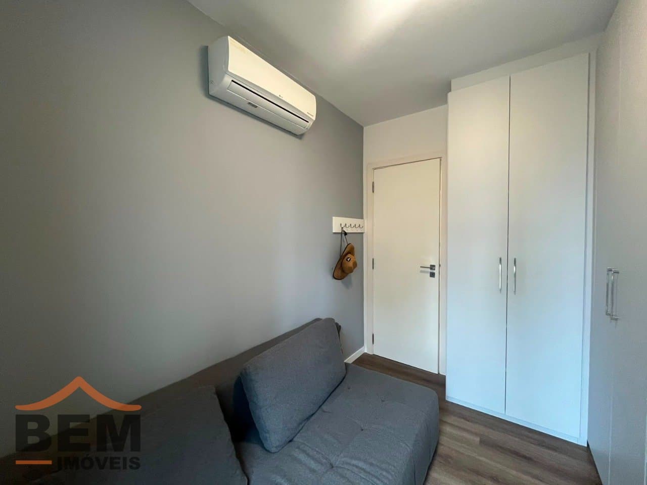 Apartamento para alugar com 3 quartos e 90 m² no bairro Praia Brava de Itajaí, em Itajaí.