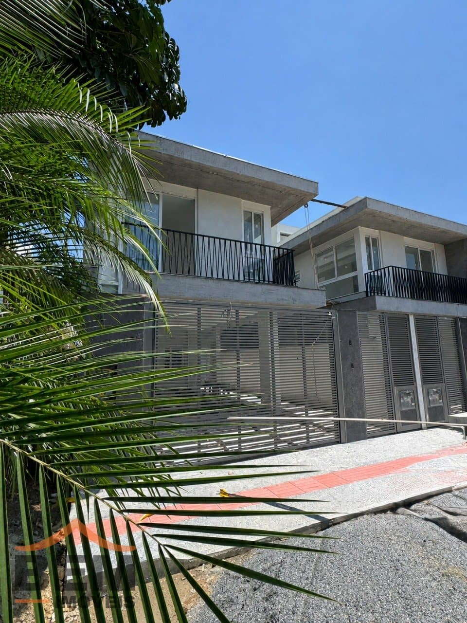 Casa de Alto Padrão para venda no bairro Fazenda, em Itajaí, com 200 m² e 3 suítes