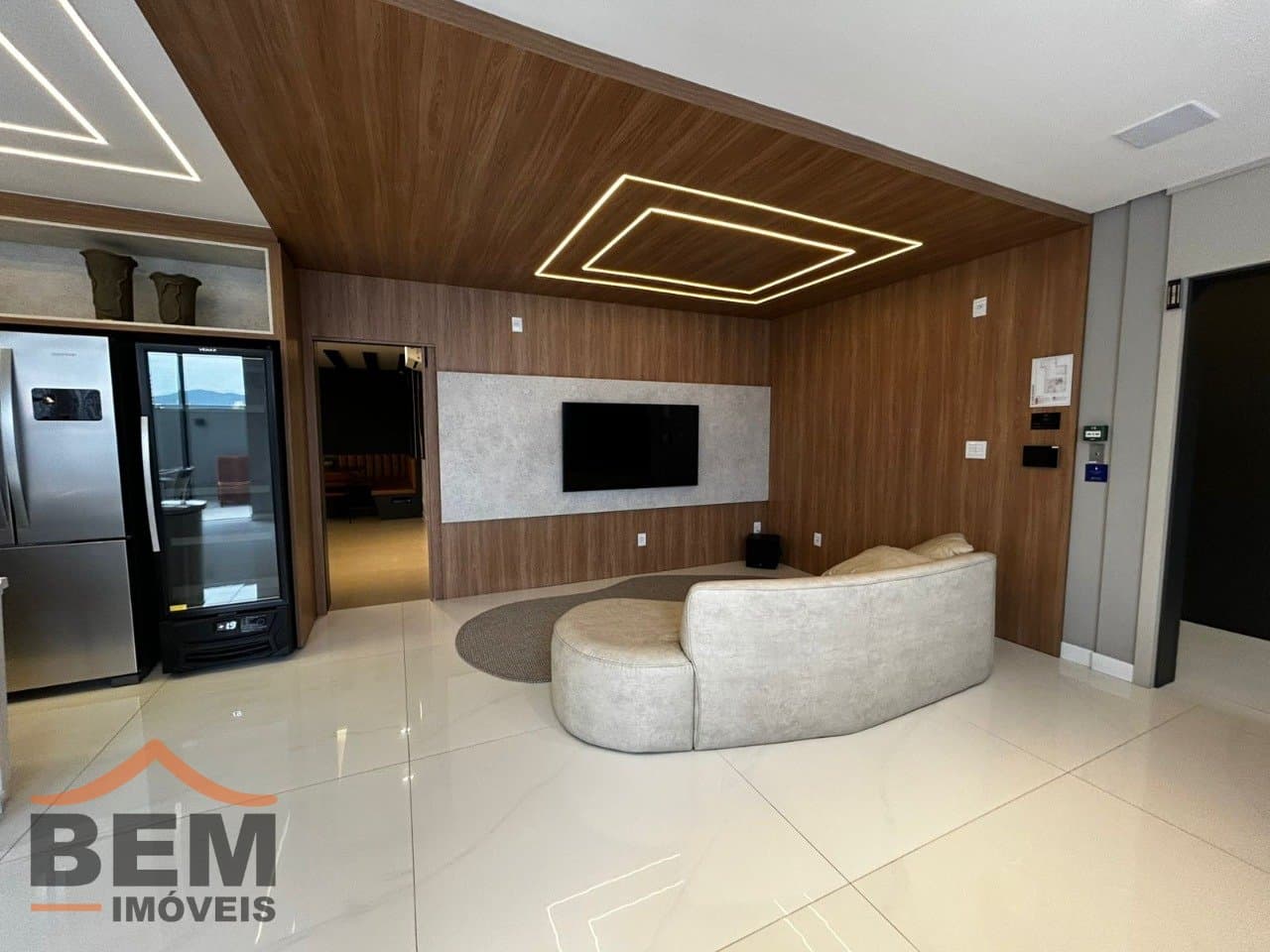 Apartamento para venda no bairro Centro em Itajaí, com 80,95 m² e 02 suítes