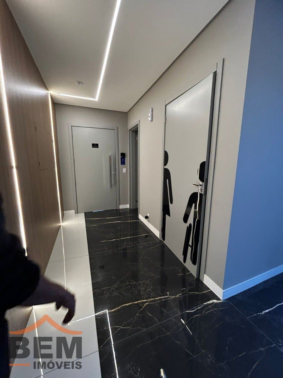 Apartamento para venda no bairro Centro em Itajaí, com 80,95 m² e 02 suítes