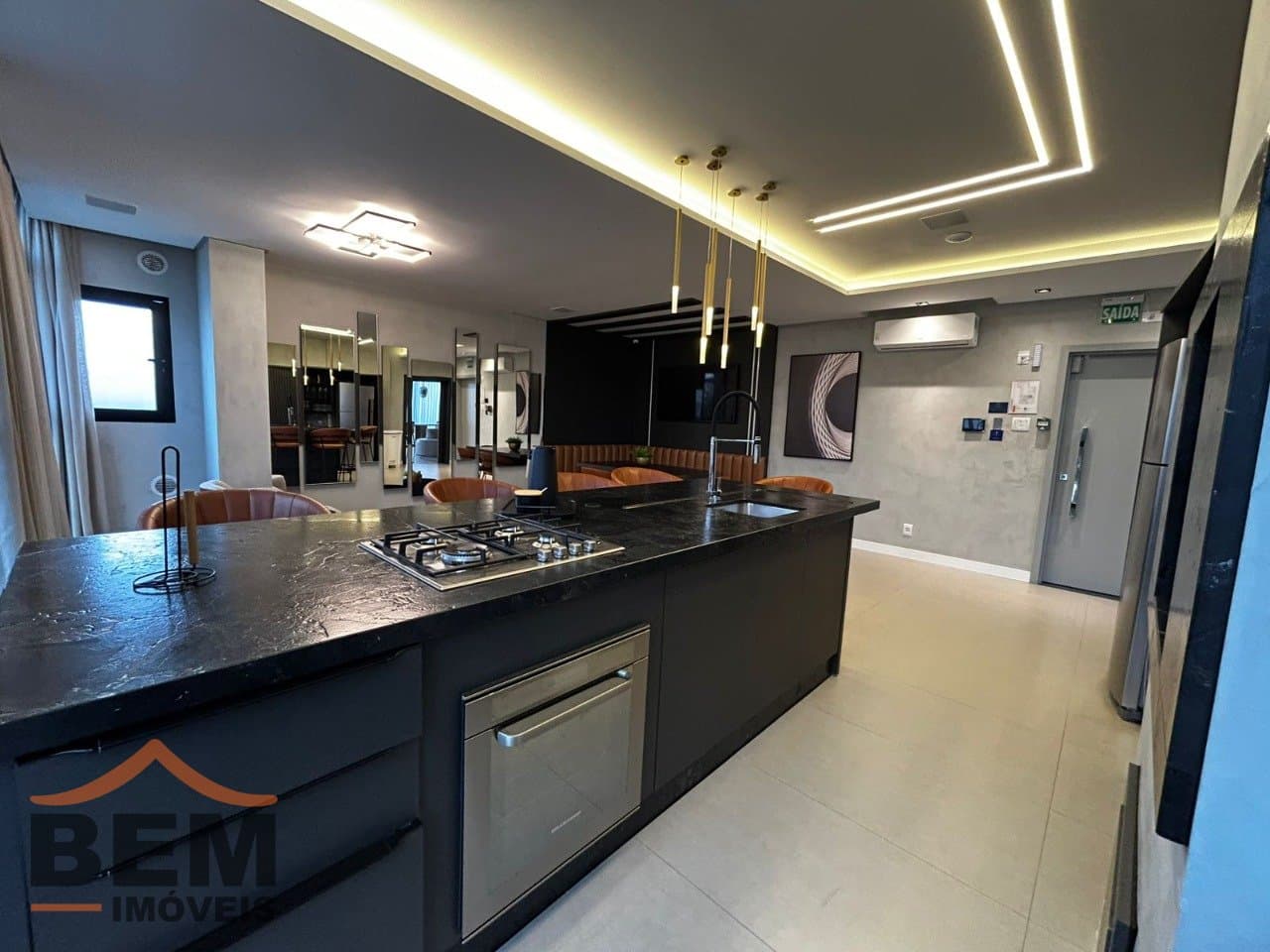 Apartamento para venda no bairro Centro em Itajaí, com 80,95 m² e 02 suítes