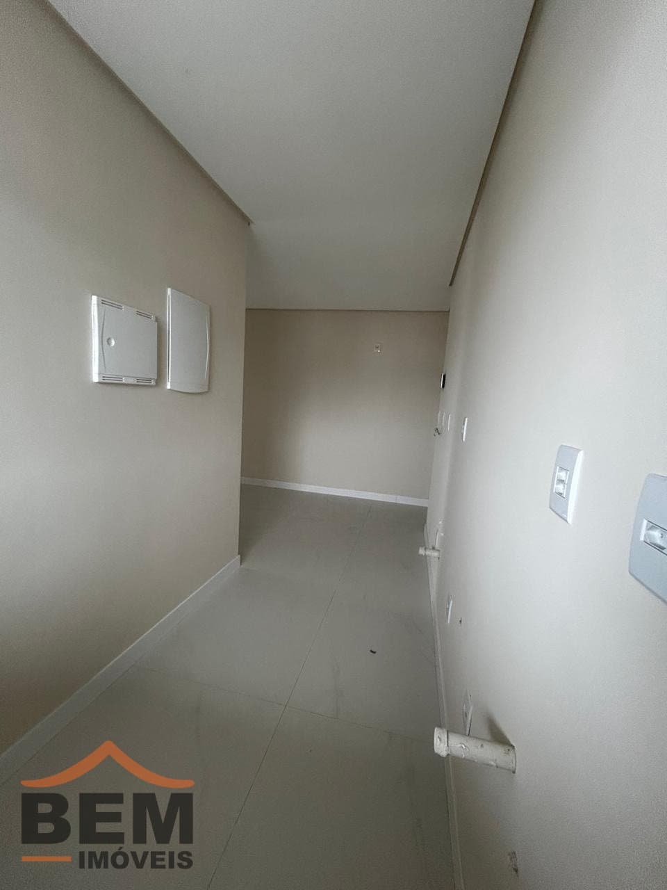 Apartamento para venda no bairro Centro em Itajaí, com 80,95 m² e 02 suítes