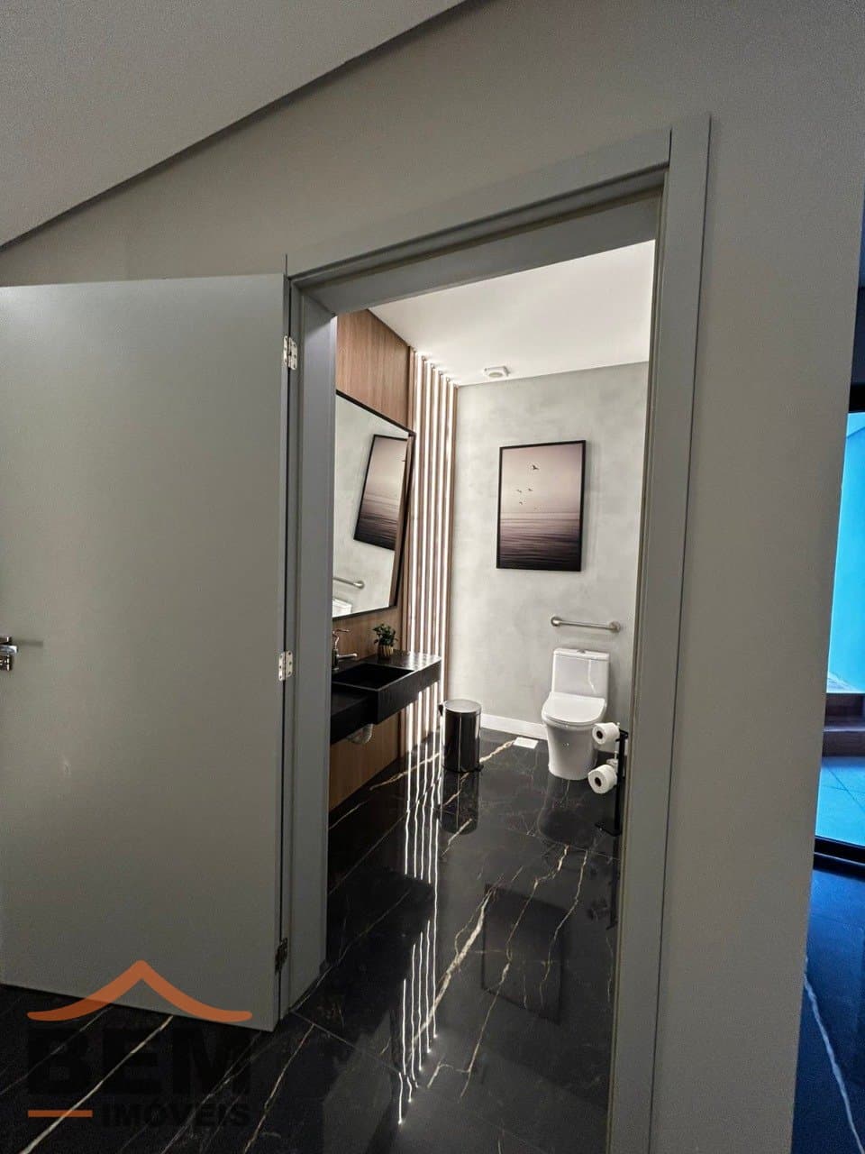 Apartamento para venda no bairro Centro em Itajaí, com 80,95 m² e 02 suítes