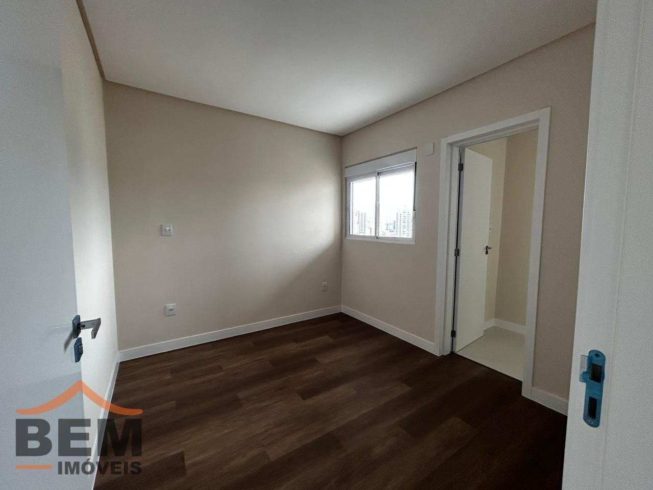 Apartamento para venda no bairro Centro em Itajaí, com 80,95 m² e 02 suítes