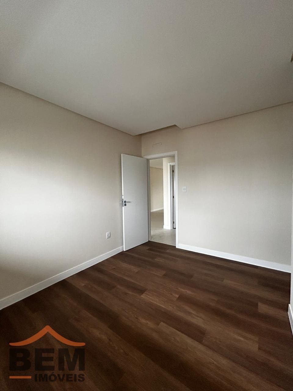 Apartamento para venda no bairro Centro em Itajaí, com 80,95 m² e 02 suítes