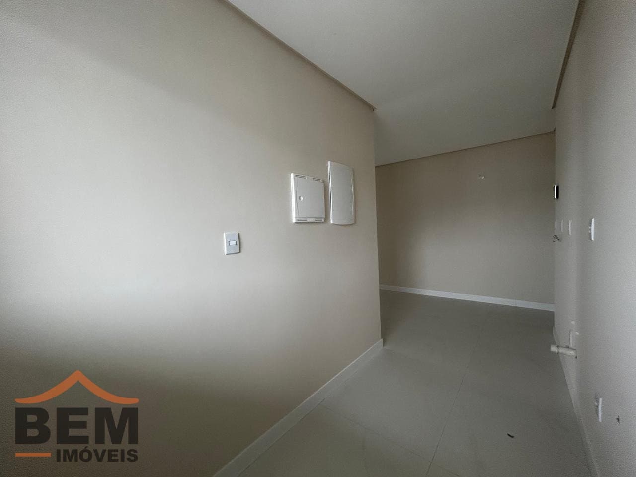 Apartamento para venda no bairro Centro em Itajaí, com 80,95 m² e 02 suítes