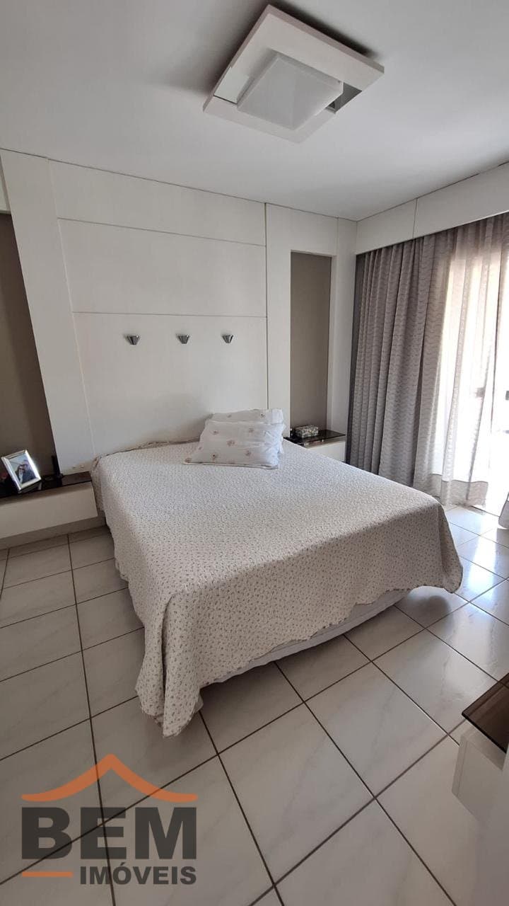 Sobrado Geminado para venda no bairro Vila Operária, em Itajaí, com 159 m² e 3 dormitórios