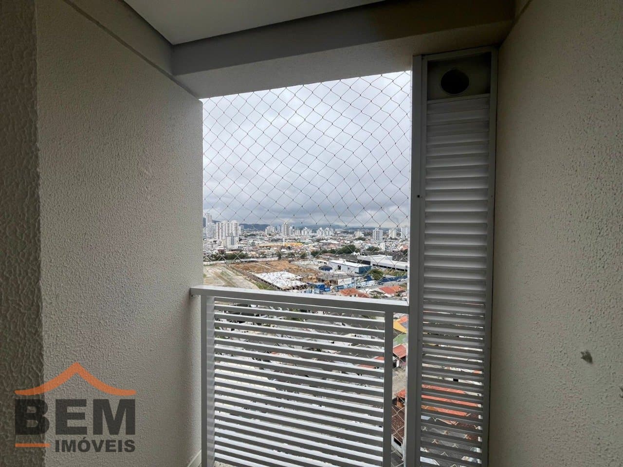 Apartamento para alugar com 2 quartos e 86 m² no bairro São João, em Itajaí