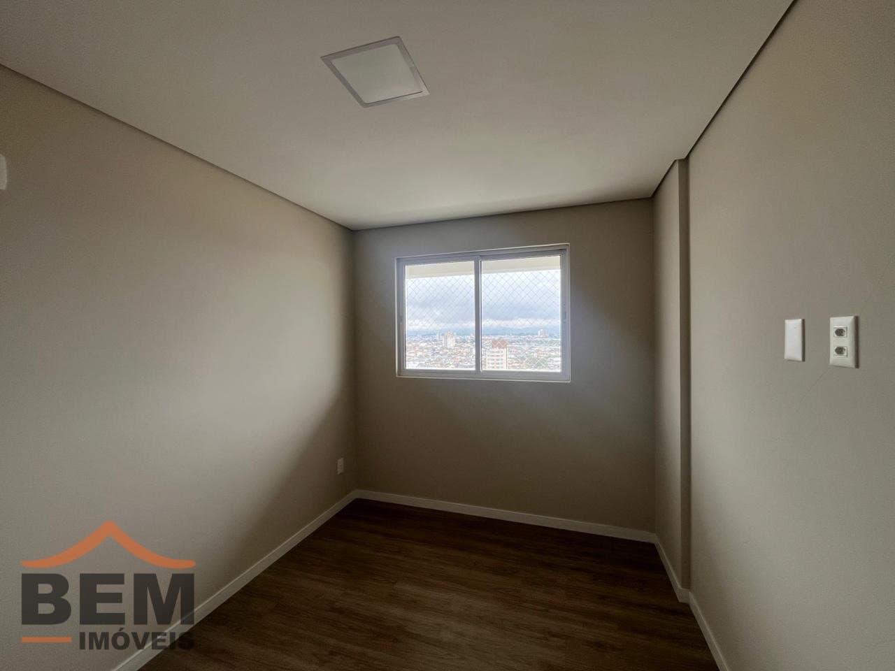 Apartamento para alugar com 2 quartos e 86 m² no bairro São João, em Itajaí