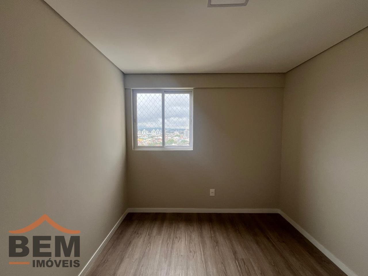 Apartamento para alugar com 2 quartos e 86 m² no bairro São João, em Itajaí
