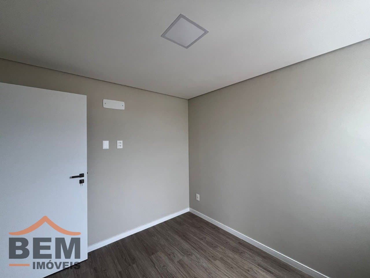 Apartamento para alugar com 2 quartos e 86 m² no bairro São João, em Itajaí