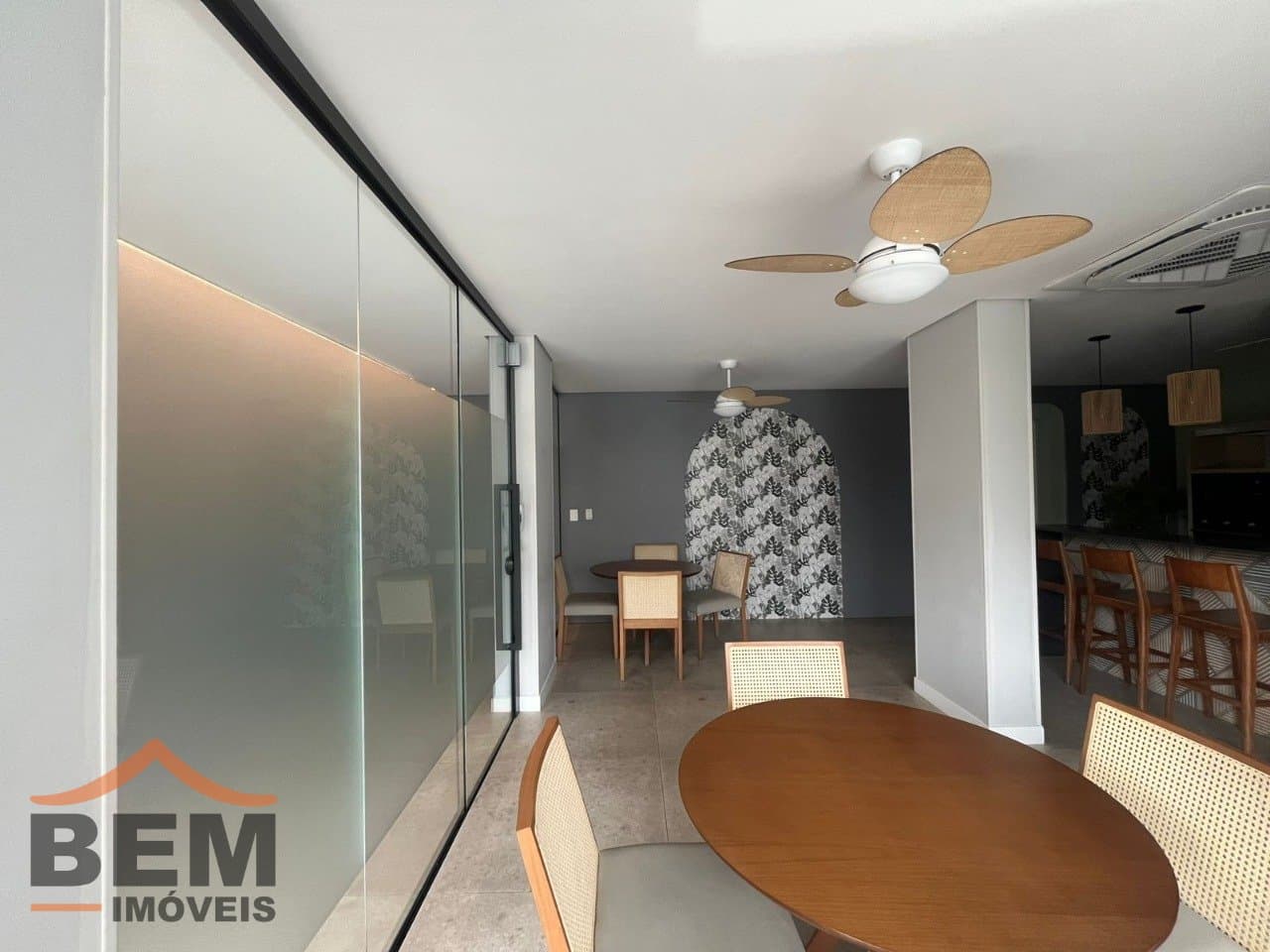 Apartamento para alugar com 2 quartos e 86 m² no bairro São João, em Itajaí