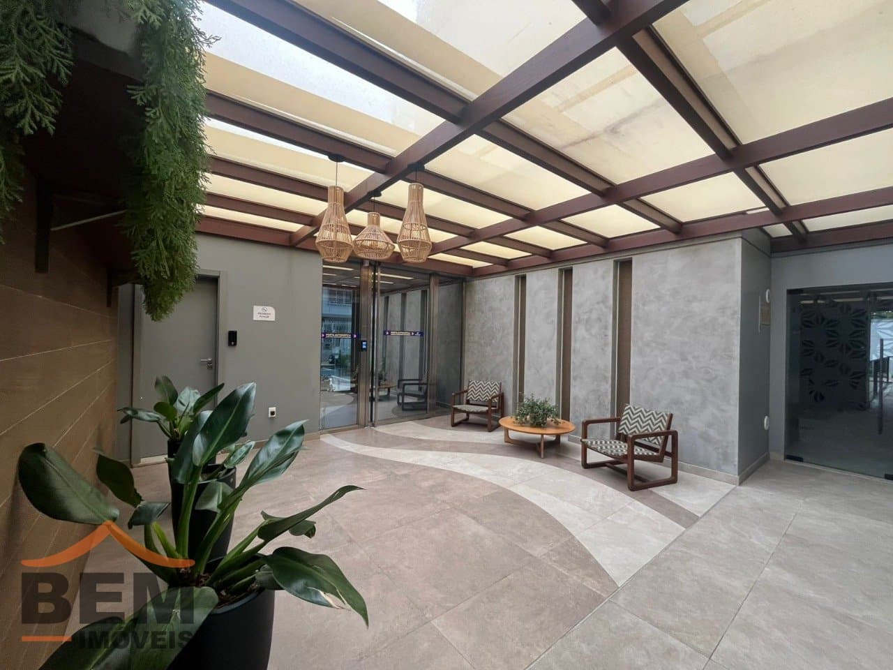 Apartamento para alugar com 2 quartos e 86 m² no bairro São João, em Itajaí