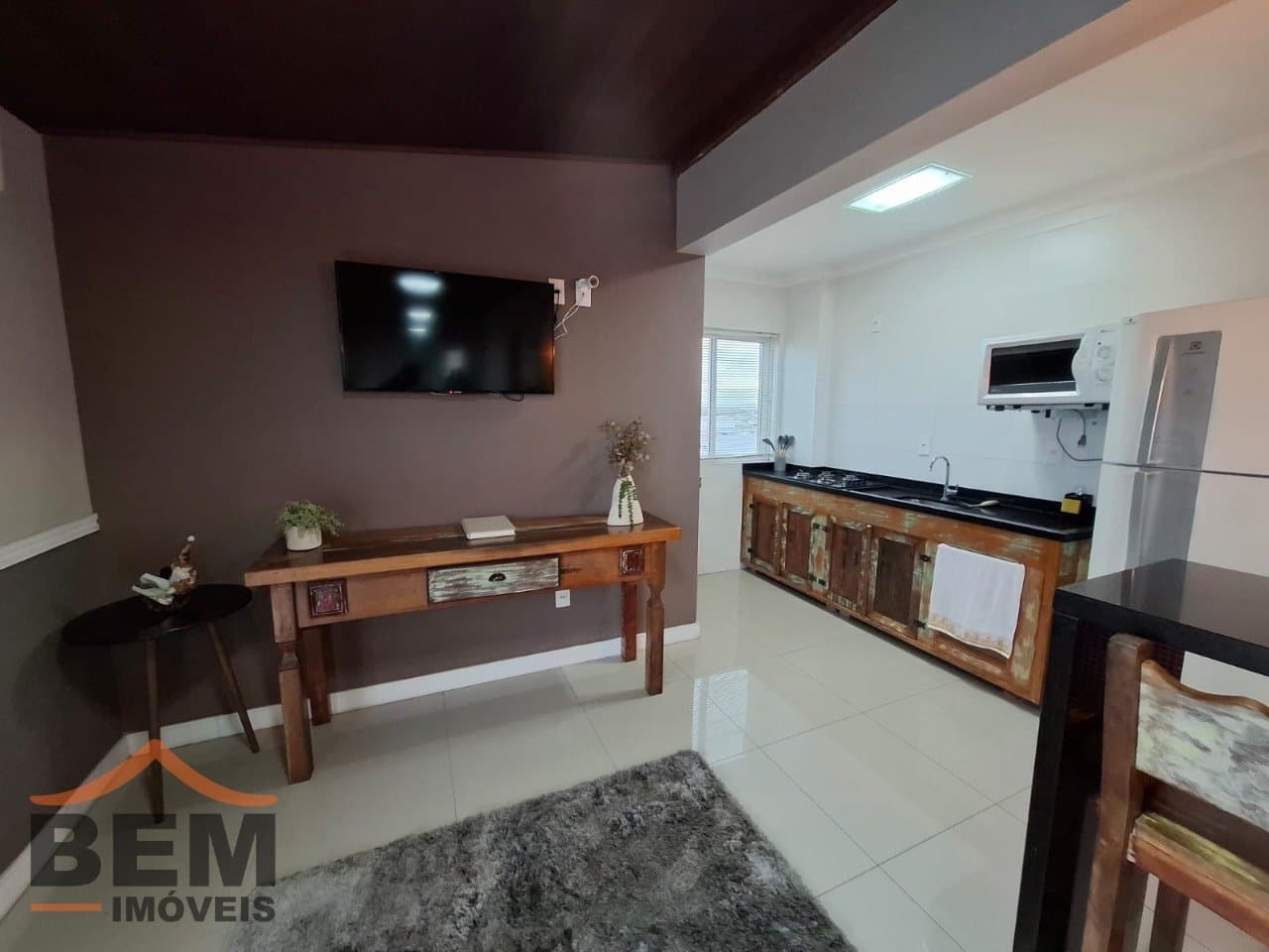 Apartamento para alugar com 2 quartos e 48 m² no bairro Cordeiros, em Itajaí