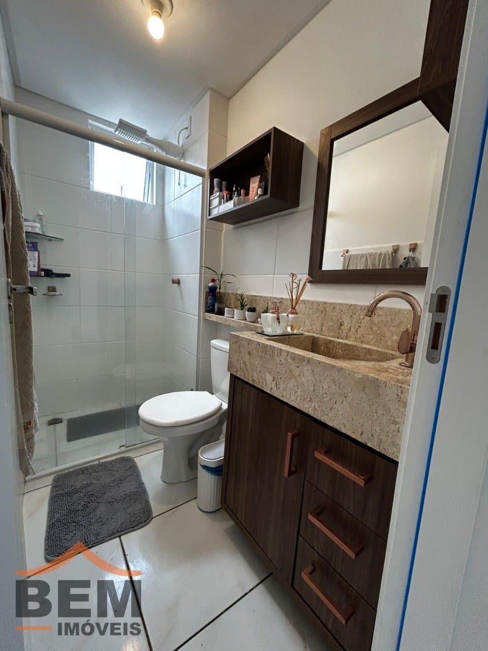 Apartamento para venda no bairro Canhanduba em Itajaí, com 45 m² e 02 dormitórios