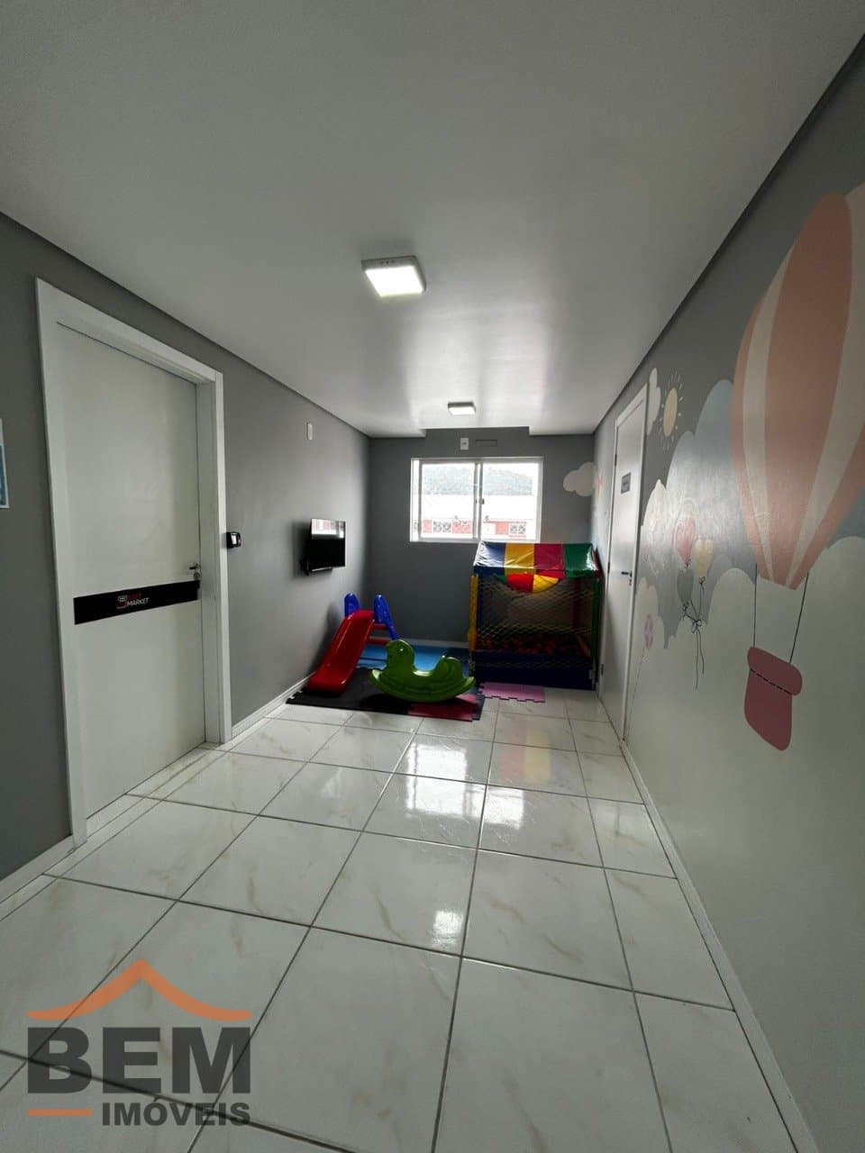Apartamento para venda no bairro Canhanduba em Itajaí, com 45 m² e 02 dormitórios