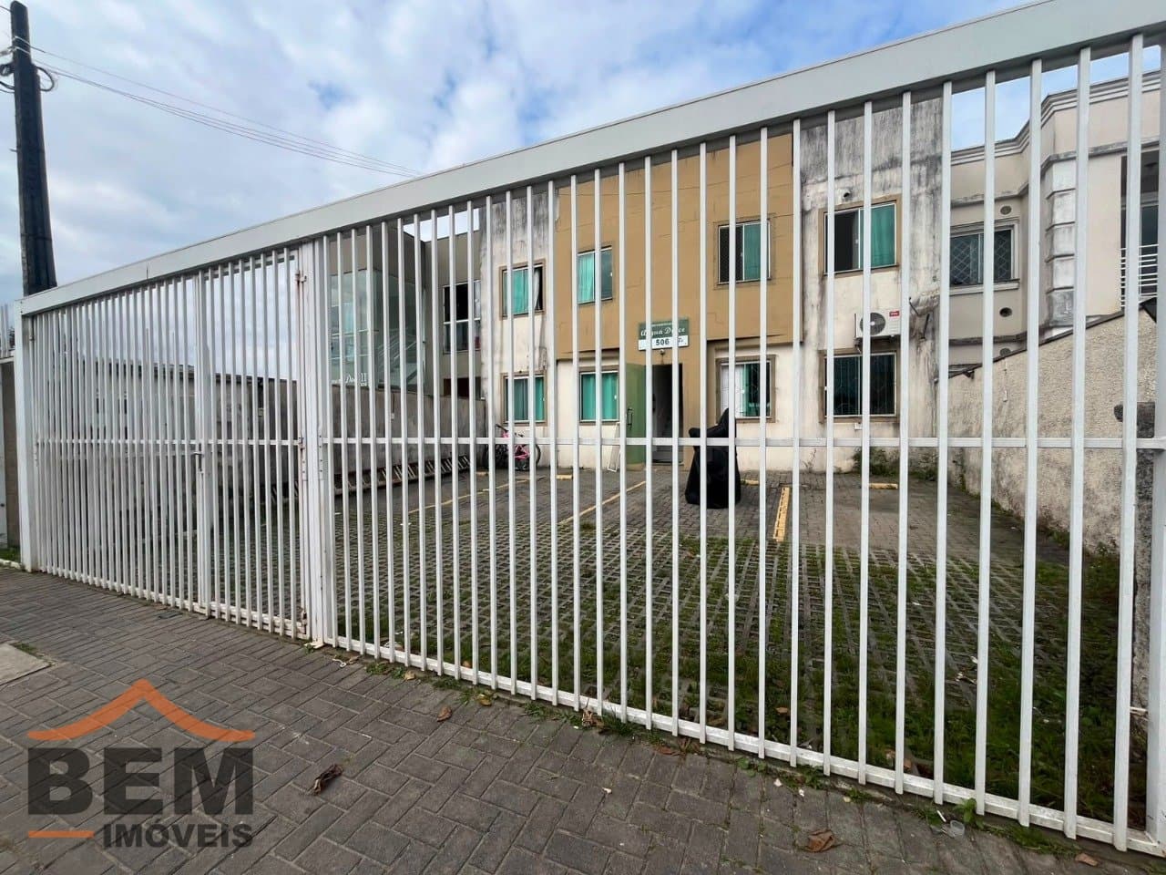 Apartamento para alugar com 2 quartos no bairro Santa Regina, em Itajaí