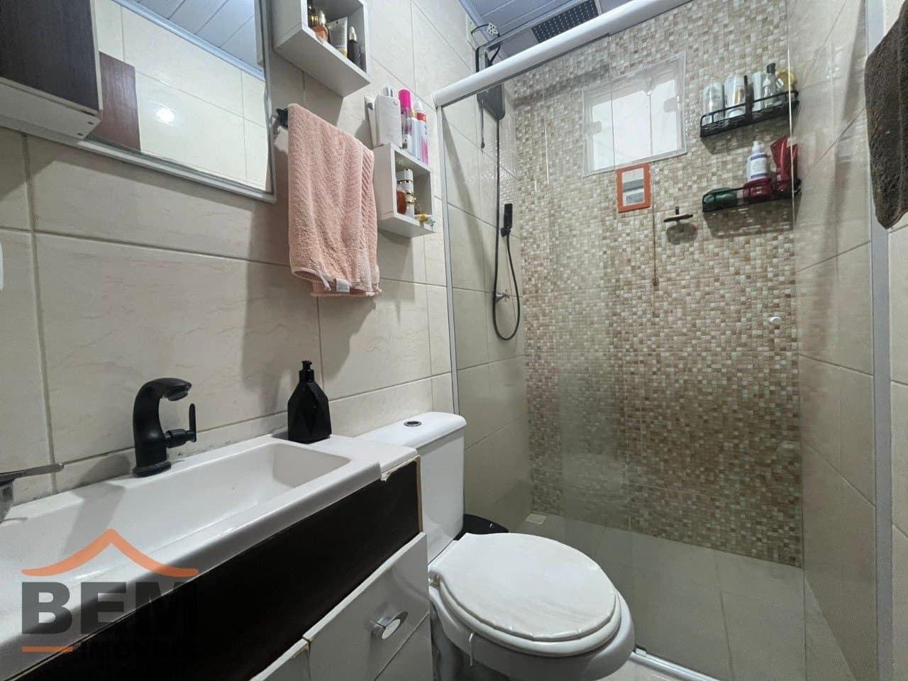 Casa para alugar com 1 quarto e 40 m² no bairro Fazenda, em Itajaí