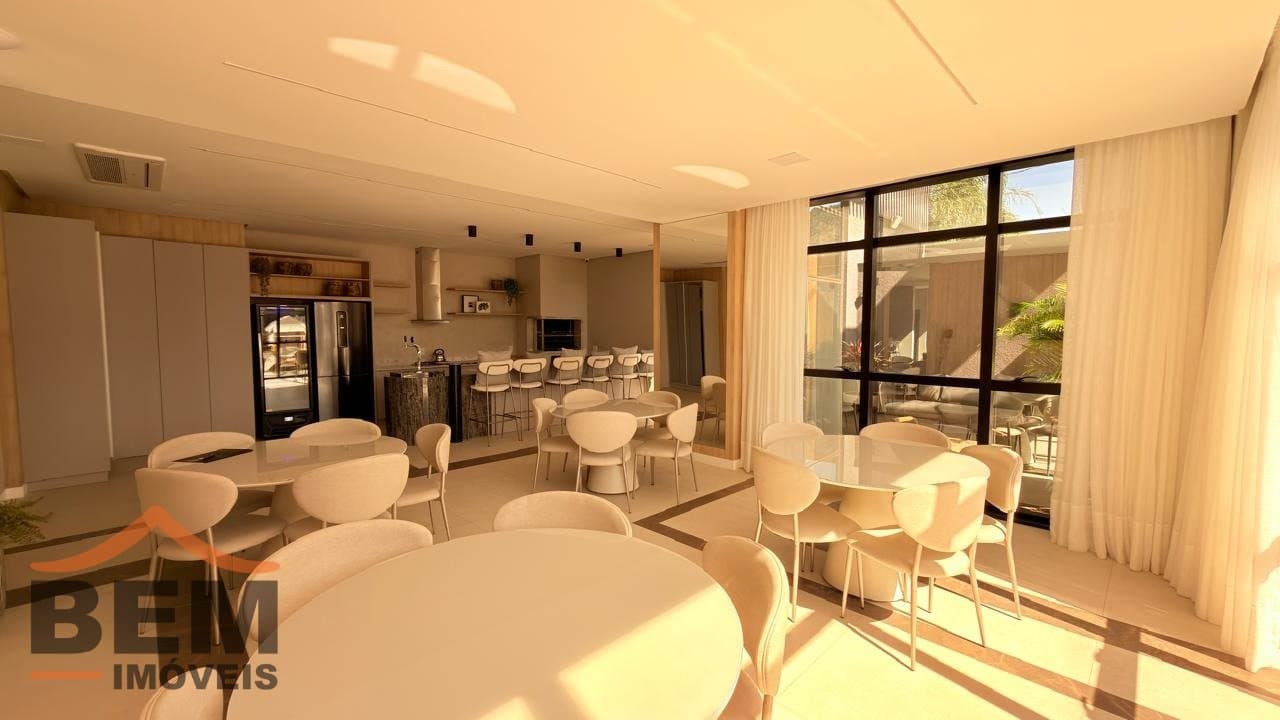 Apartamento para venda no bairro Fazendinha, em Itajaí, com 75m² e 2 quartos sendo 1 suíte.