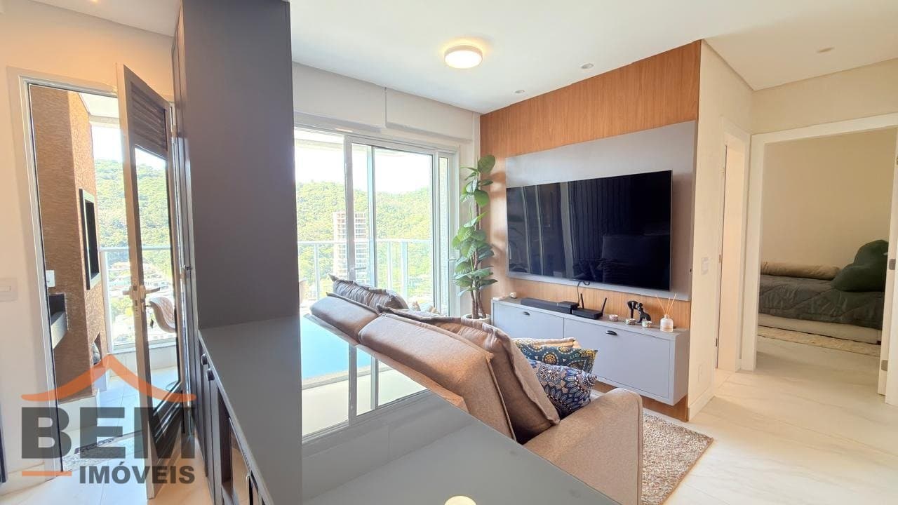 Apartamento para venda no bairro Fazendinha, em Itajaí, com 75m² e 2 quartos sendo 1 suíte.