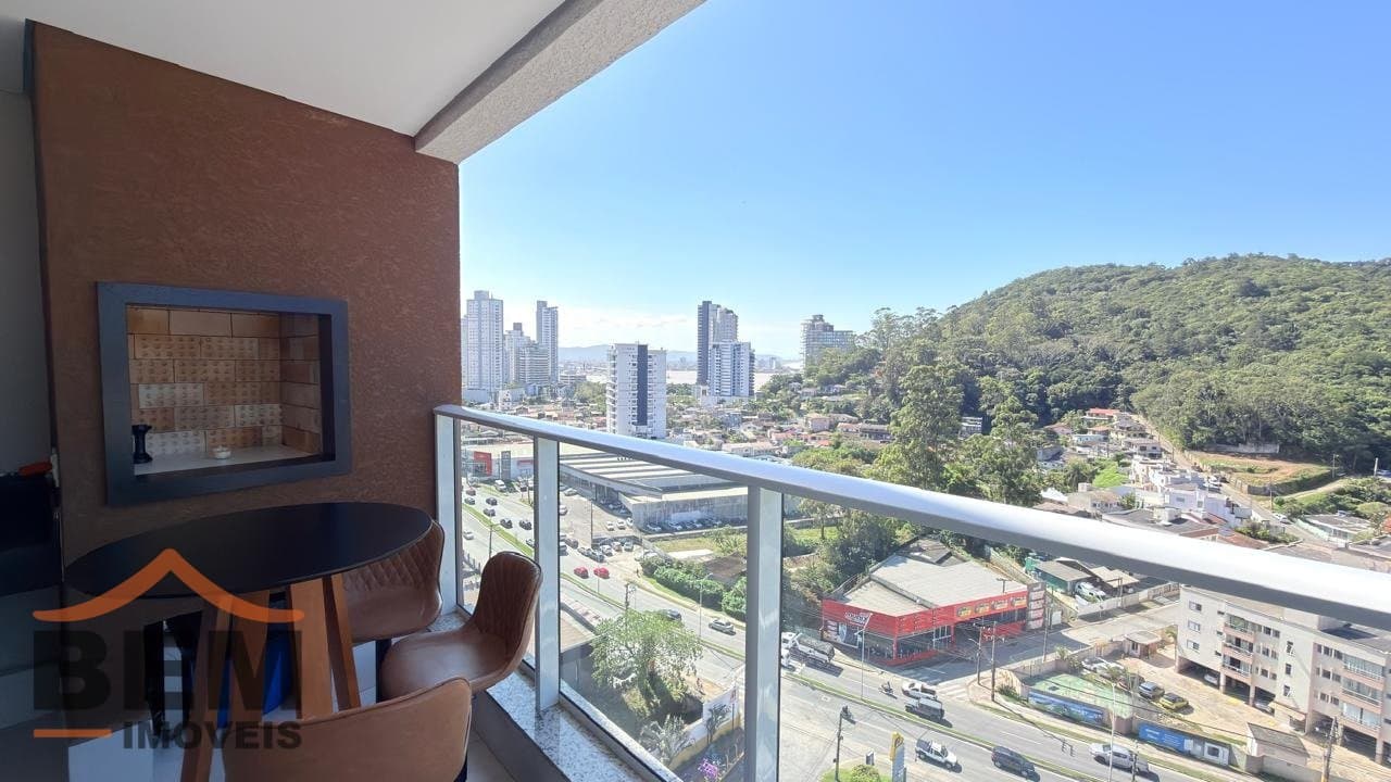 Apartamento para venda no bairro Fazendinha, em Itajaí, com 75m² e 2 quartos sendo 1 suíte.