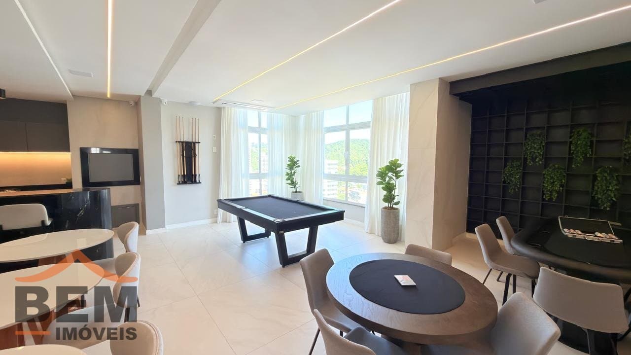 Apartamento para venda no bairro Fazendinha, em Itajaí, com 75m² e 2 quartos sendo 1 suíte.