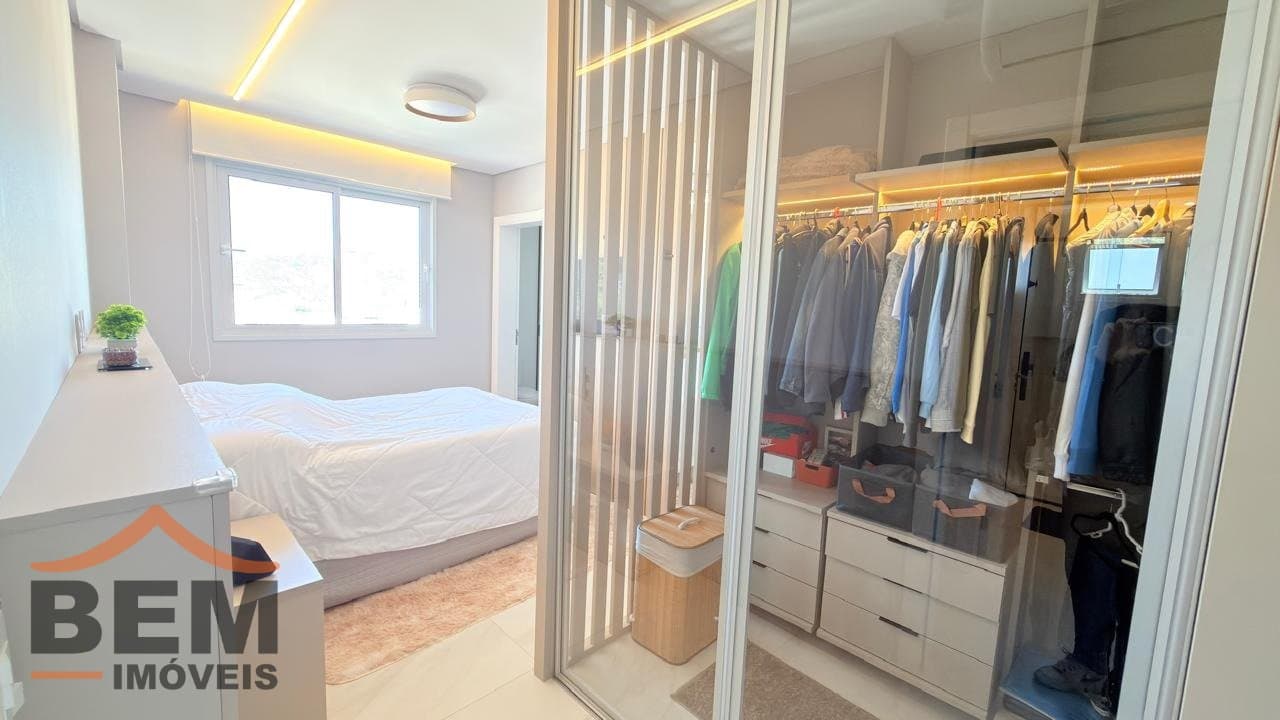 Apartamento para venda no bairro Fazendinha, em Itajaí, com 75m² e 2 quartos sendo 1 suíte.