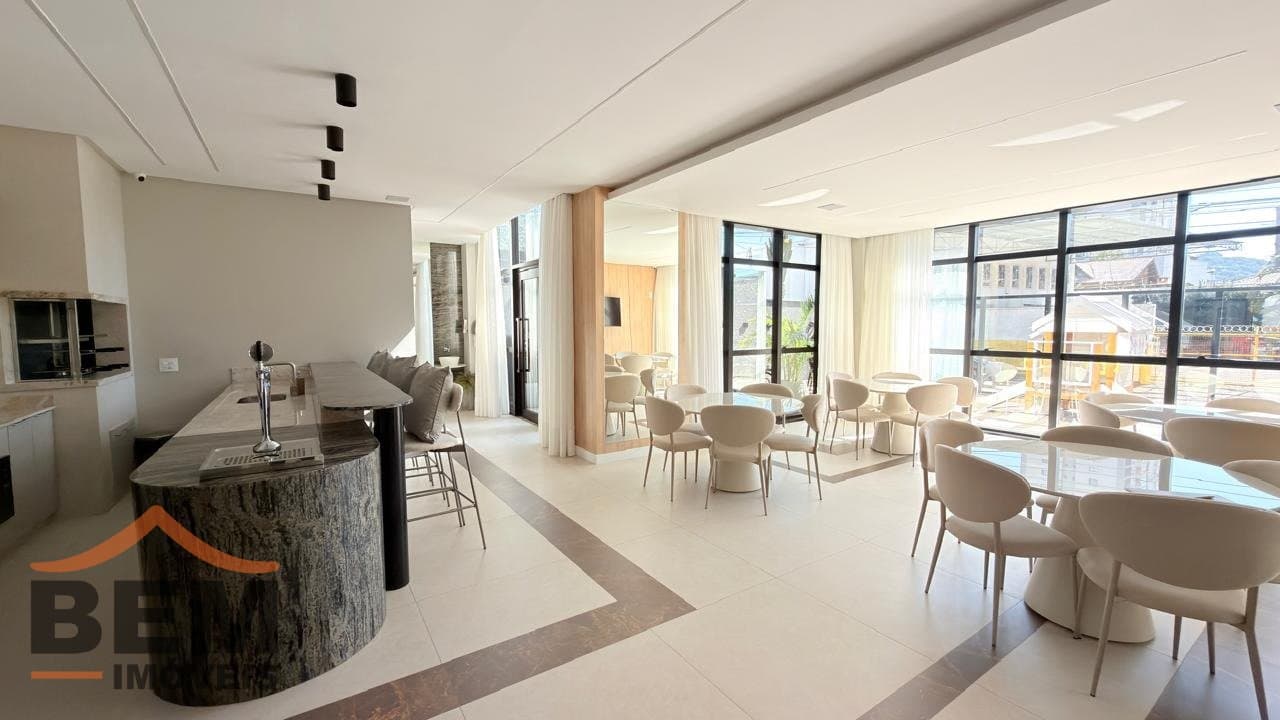 Apartamento para venda no bairro Fazendinha, em Itajaí, com 75m² e 2 quartos sendo 1 suíte.