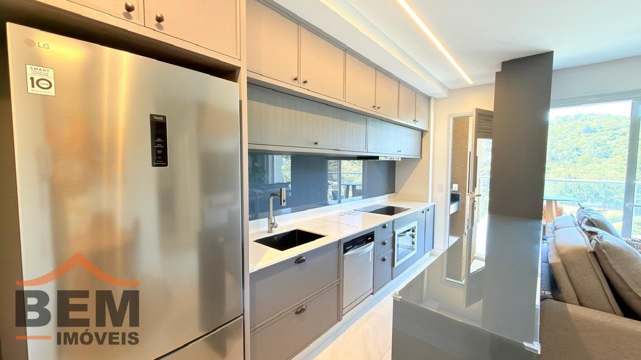 Apartamento para venda no bairro Fazendinha, em Itajaí, com 75m² e 2 quartos sendo 1 suíte.