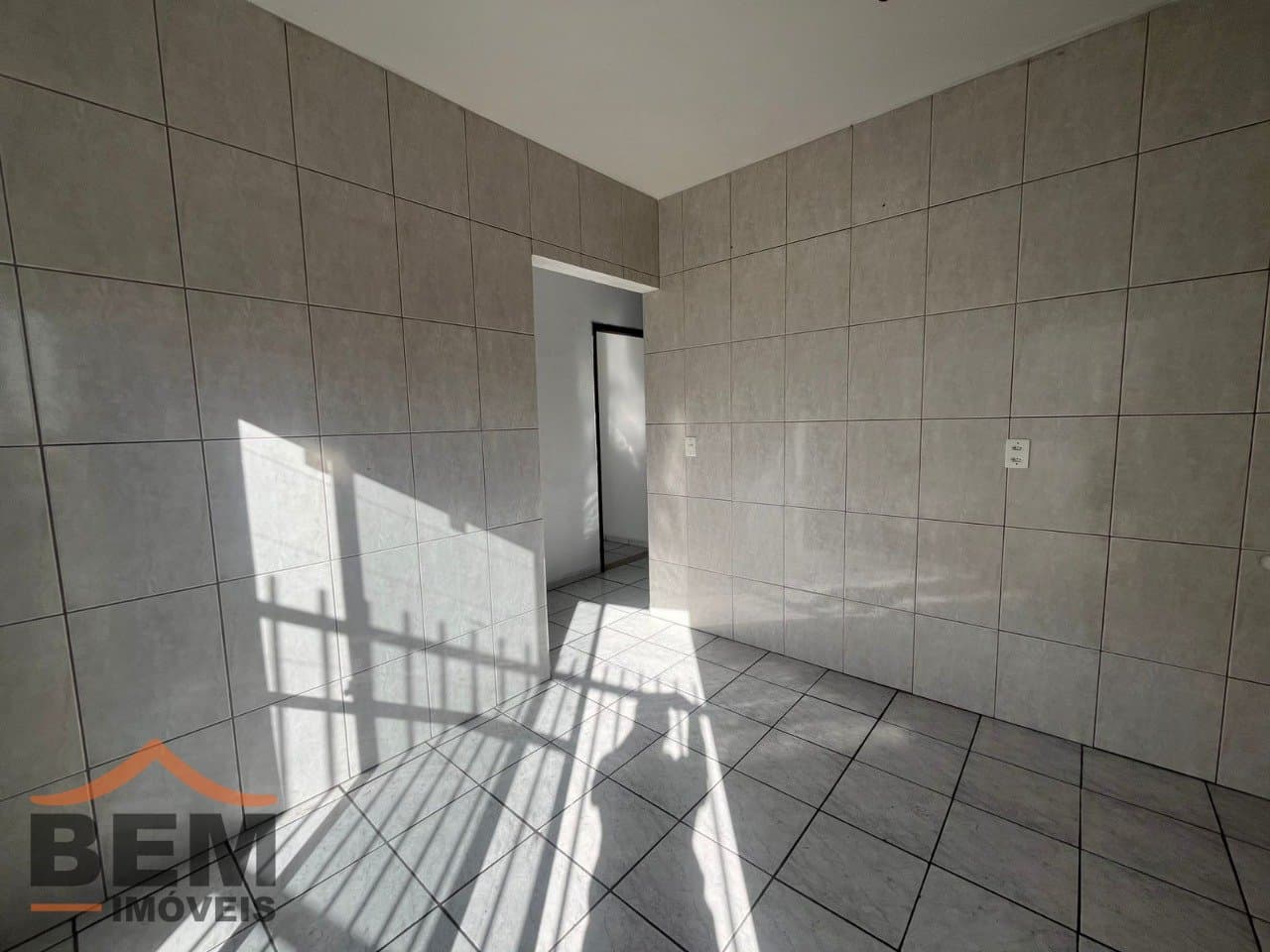 Apartamento para alugar com 2 quartos e 50 m² no bairro Fazenda, em Itajaí