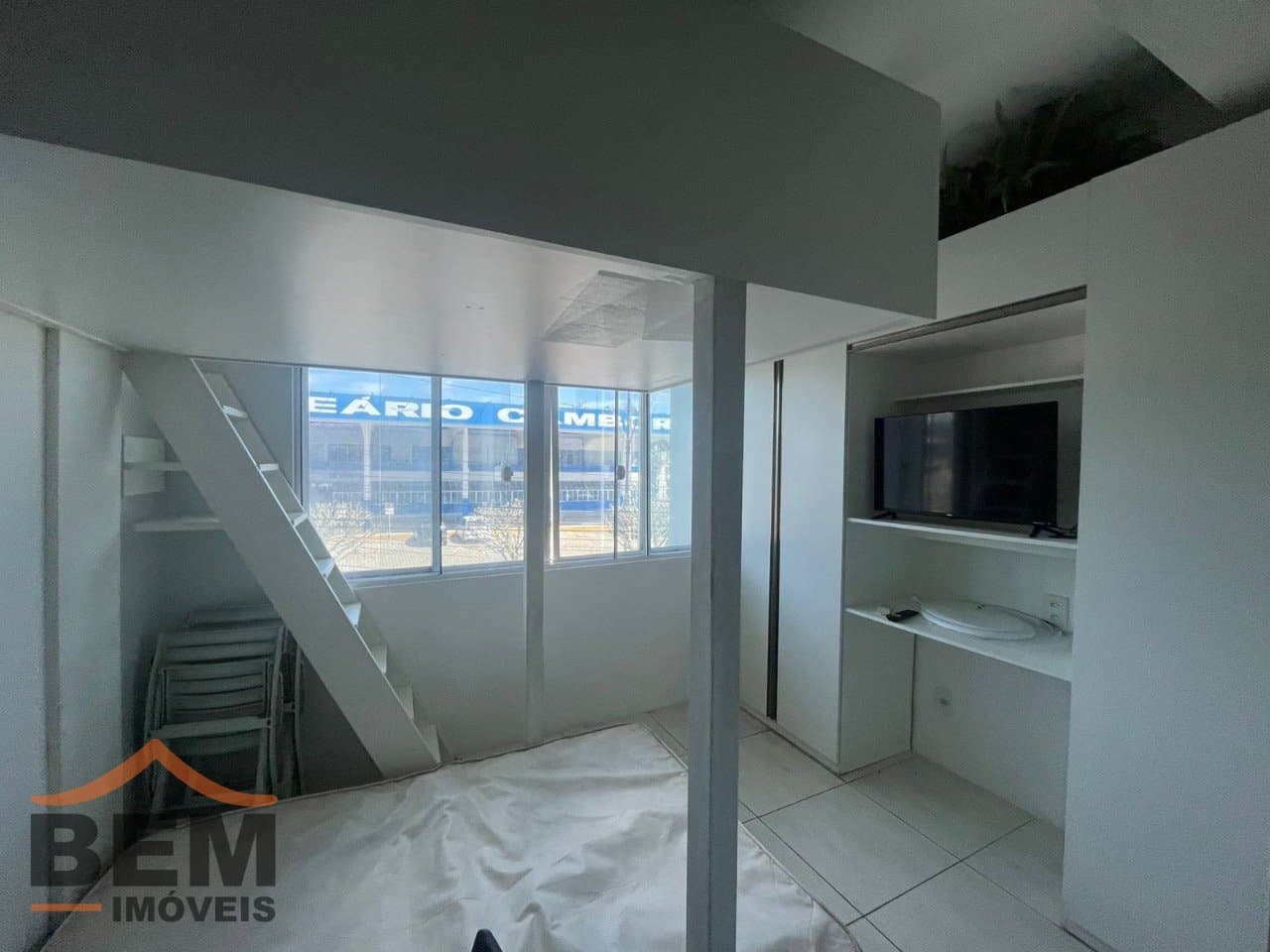 Kitnet para alugar com 1 quarto e 15 m² no bairro Estados, em Balneário Camboriú
