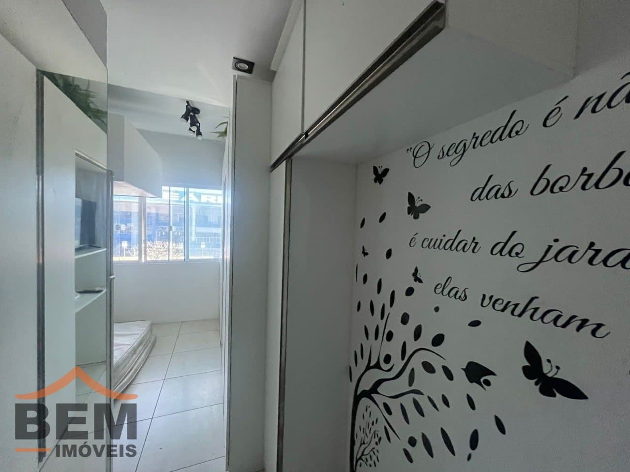 Kitnet para alugar com 1 quarto e 15 m² no bairro Estados, em Balneário Camboriú