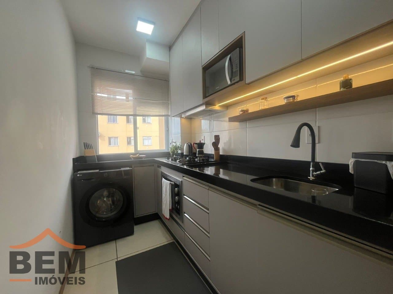 Apartamento para alugar com 2 quartos e 48 m² no bairro Itaipava, em Itajaí/SC.